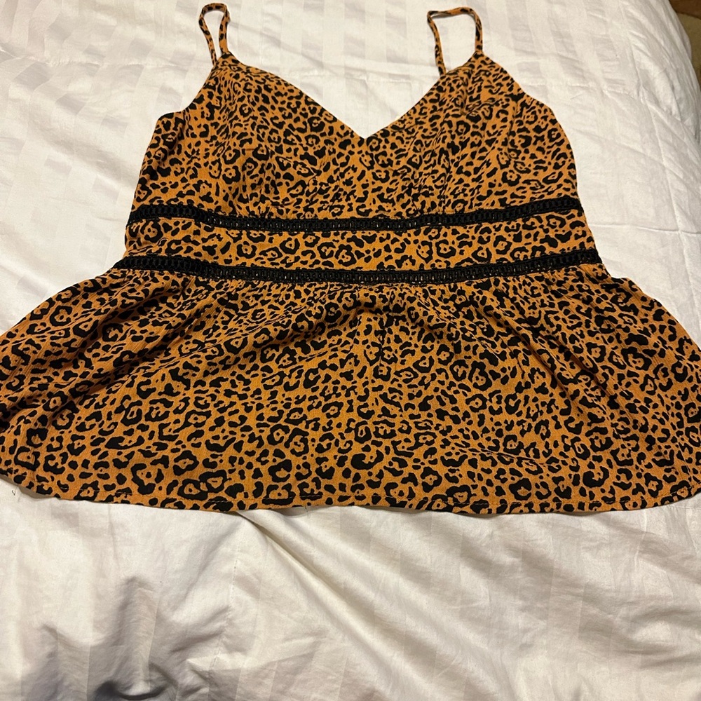 Francesca’s leopard tank NWT